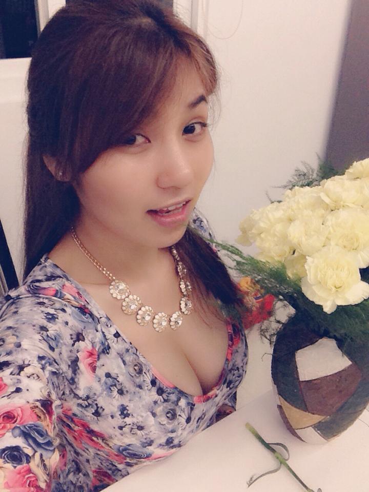 草伊人